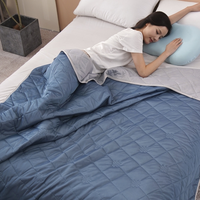 91家纺网 家纺一手货源 找家纺 丝薇雅 2025新款凉感丝夏被冰淇淋夏凉被 湖蓝