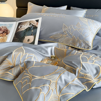 91家纺网 家纺一手货源 找家纺  2024新款【A类母婴级】100支长绒棉四件套全棉纯棉重工刺绣轻奢风纯色简约天丝棉床单床笠款床上用品 银灰色