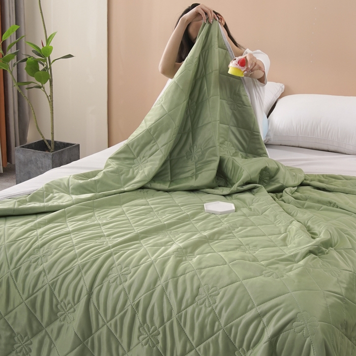 91家纺网 家纺一手货源 找家纺 丝薇雅 2025新款凉感丝夏被冰淇淋夏凉被 果绿