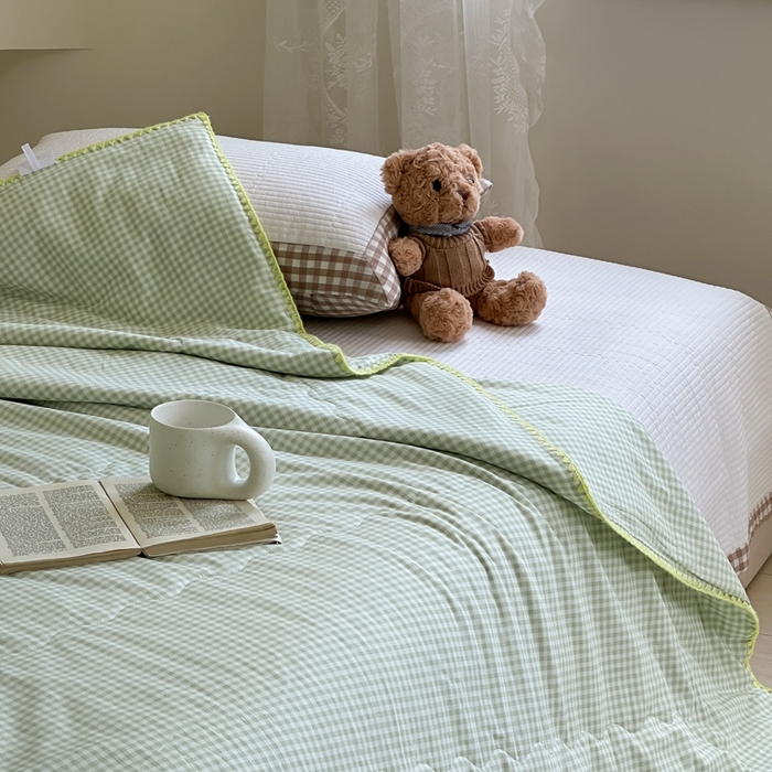 91家纺网 家纺一手货源 找家纺 洋铭区 2024新款贝壳边全棉印花夏被 绿小格