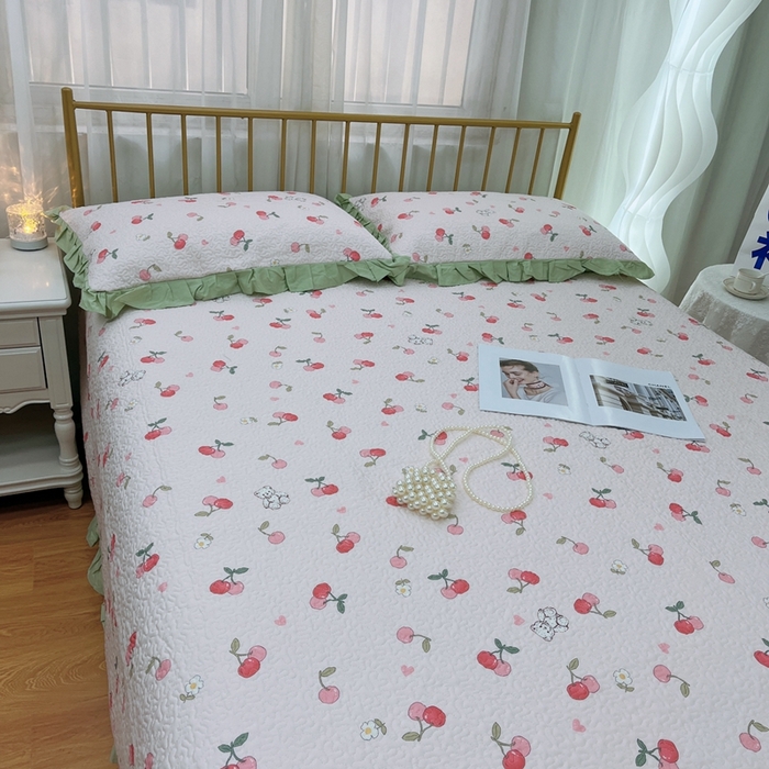 91家纺网 家纺一手货源 找家纺 暖居 2024新款夏季凉感云小棉森氧棉50棉50天丝床盖三件套 樱桃小熊粉