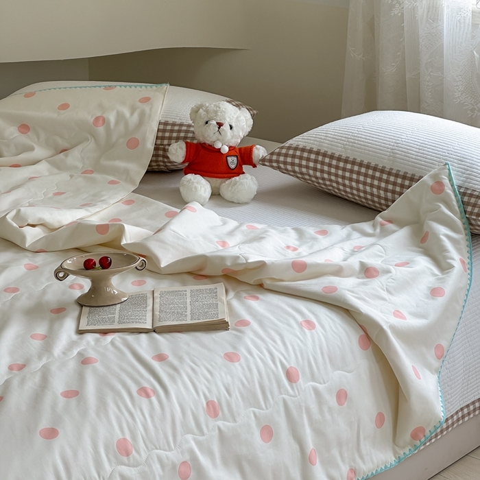 91家纺网 家纺一手货源 找家纺 洋铭区 2024新款贝壳边全棉印花夏被 粉小圆