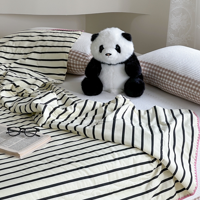 91家纺网 家纺一手货源 找家纺 洋铭区 2024新款贝壳边全棉印花夏被 黑小条