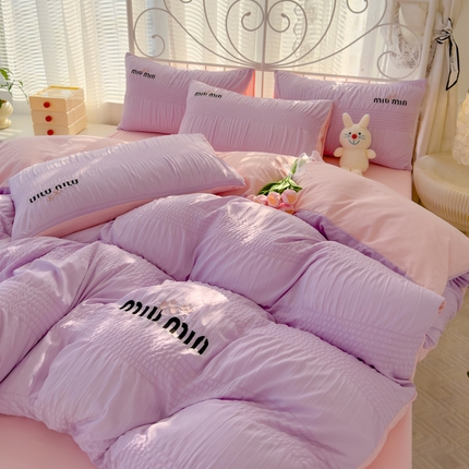 91家纺网 家纺一手货源 找家纺 （总）灰鲸 2025新款泡泡纱系列miumin四叶草刺绣四件套