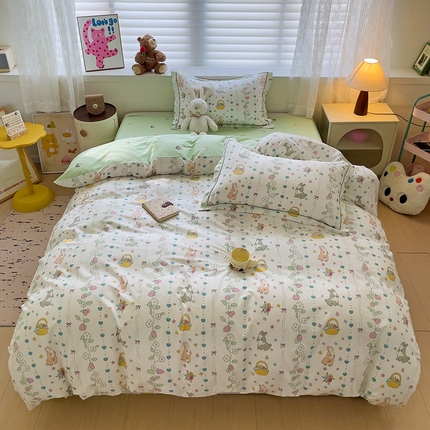 91家纺网 家纺一手货源 找家纺 乐童 2024新款直播爆款13070纯棉印花吊边款一字绣四件套-第七波 甜兔瑶