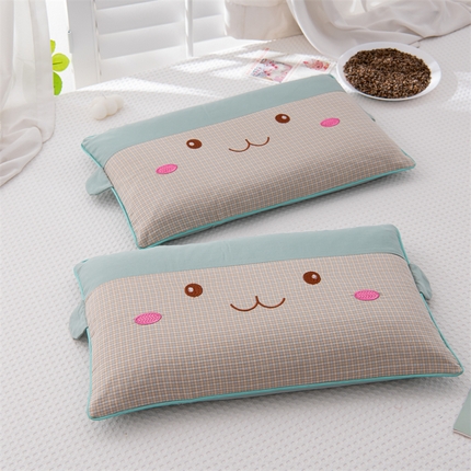 91家纺网 家纺一手货源 找家纺 （总）仁宇枕业 2024新款婴幼儿童荞麦枕芯+枕套全棉水洗棉笑脸卡通兔系列亲子学生枕头