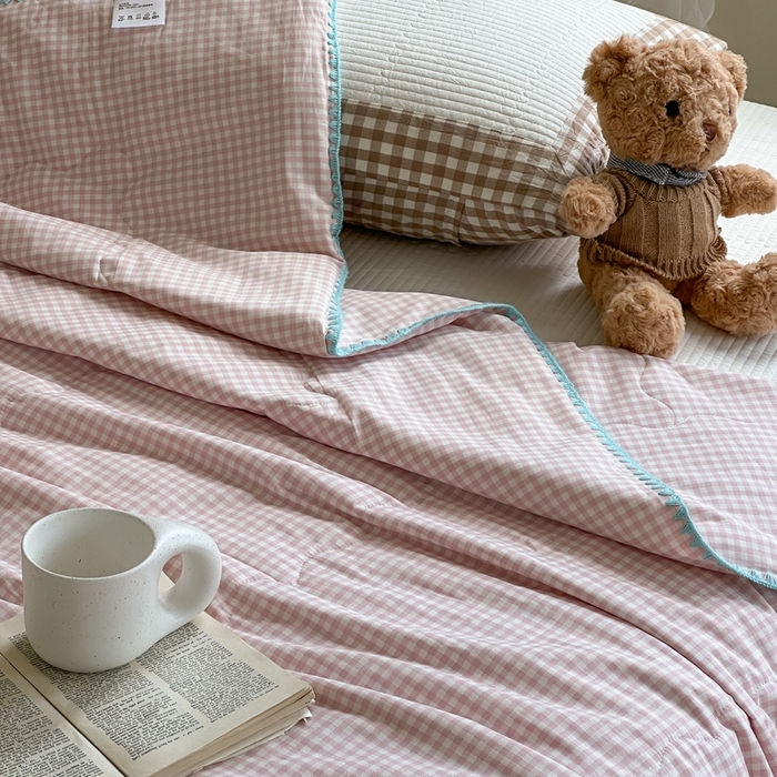 91家纺网 家纺一手货源 找家纺 洋铭区 2024新款贝壳边全棉印花夏被 粉小格