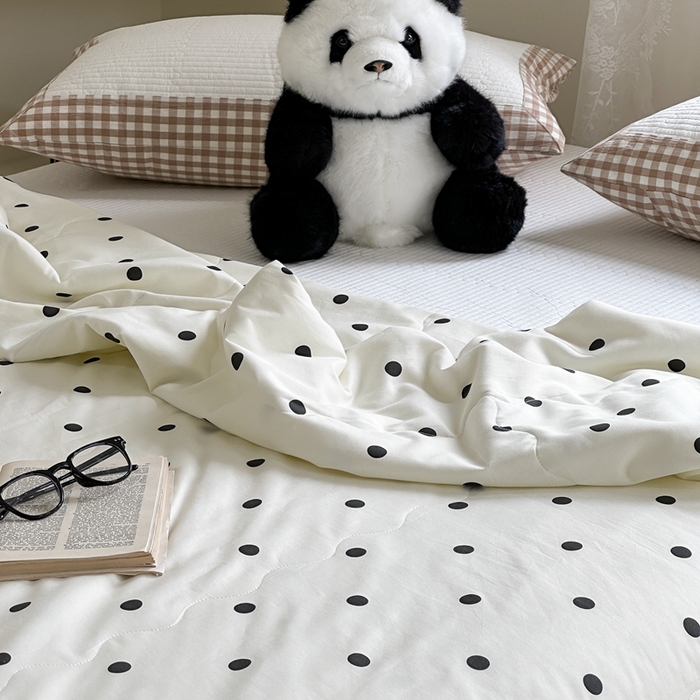 91家纺网 家纺一手货源 找家纺 洋铭区 2024新款贝壳边全棉印花夏被 黑小圆