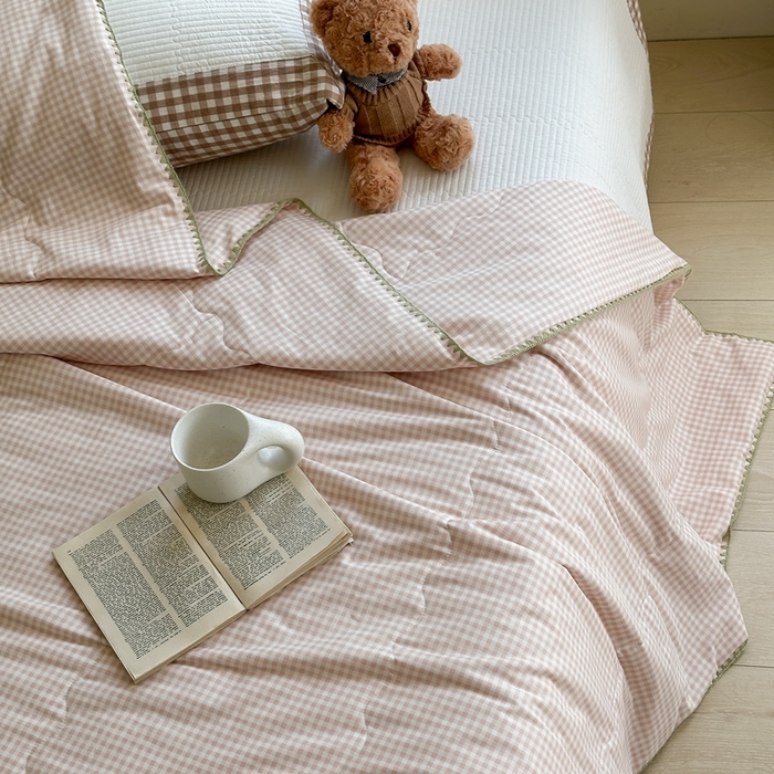 91家纺网 家纺一手货源 找家纺 洋铭区 2024新款贝壳边全棉印花夏被 杏小格