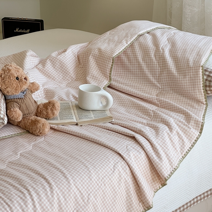 91家纺网 家纺一手货源 找家纺 洋铭区 2024新款贝壳边全棉印花夏被 杏小格