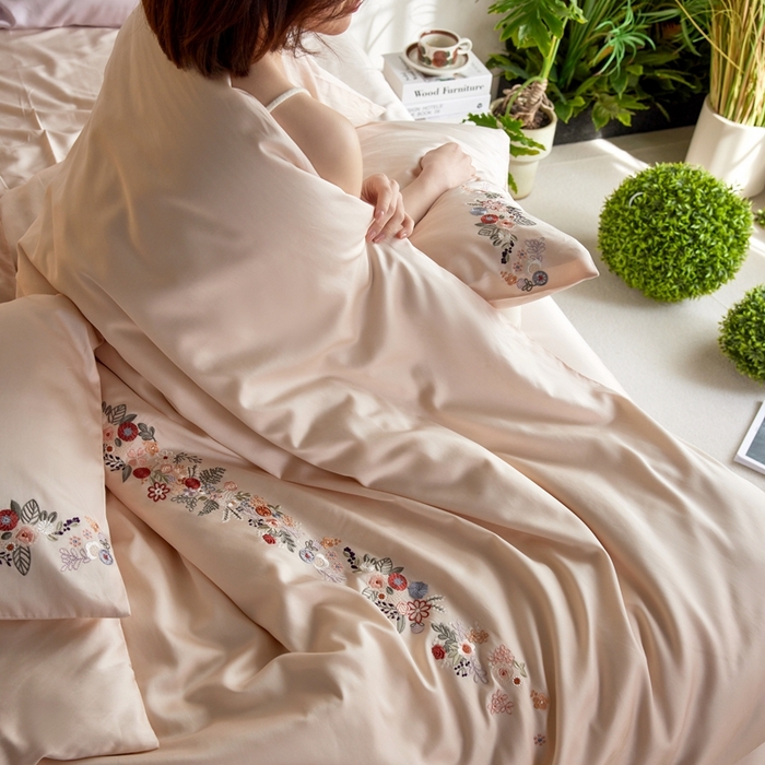 91家纺网 家纺一手货源 找家纺 云胡 2024新款进口莱赛尔纤维棉四件套-四月 泡芙粉