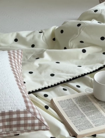 91家纺网 家纺一手货源 找家纺 洋铭区 2024新款贝壳边全棉印花夏被 黑小圆