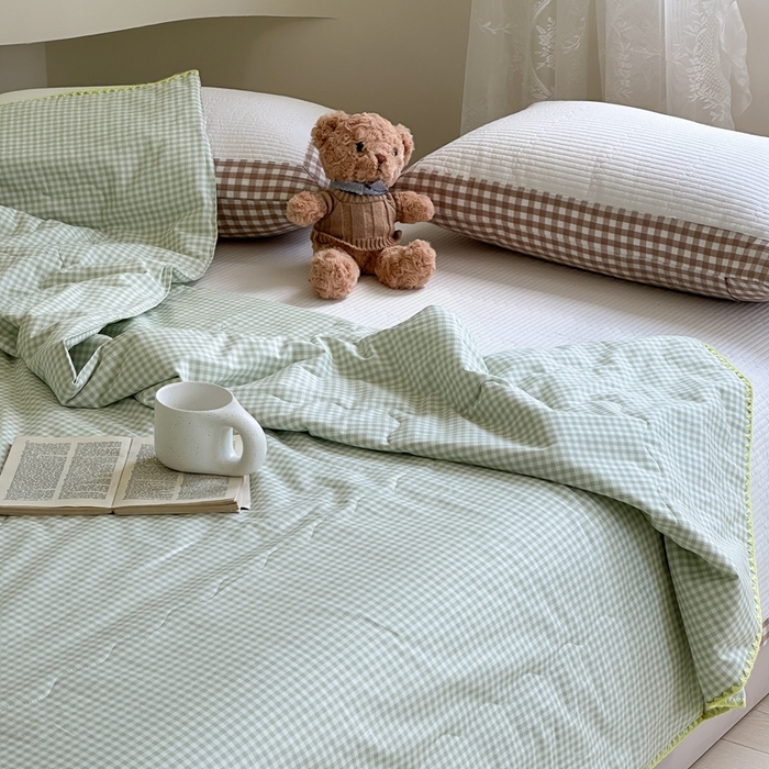 91家纺网 家纺一手货源 找家纺 洋铭区 2024新款贝壳边全棉印花夏被 绿小格