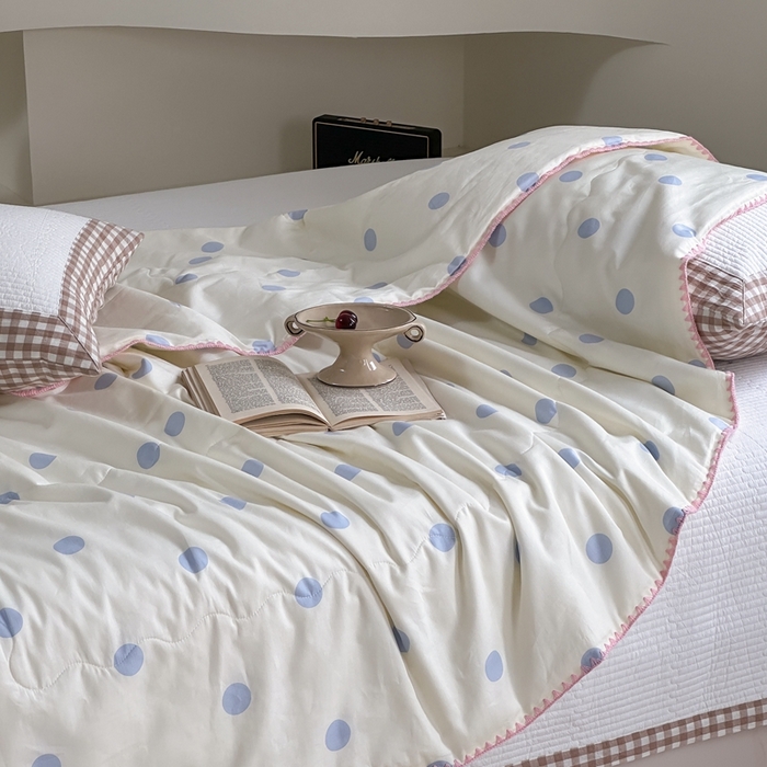 91家纺网 家纺一手货源 找家纺 洋铭区 2024新款贝壳边全棉印花夏被 蓝小圆