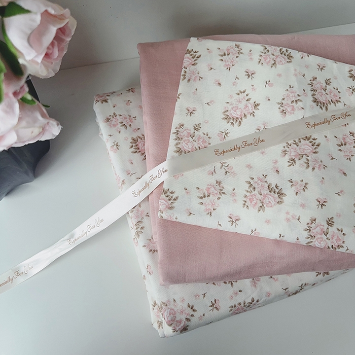 91家纺网 家纺一手货源 找家纺 麦伦家居 2024春夏新品全棉有氧双层纱印花系列四件套（叠拍图）粉黛