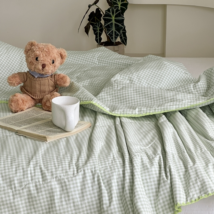 91家纺网 家纺一手货源 找家纺 洋铭区 2024新款贝壳边全棉印花夏被 绿小格