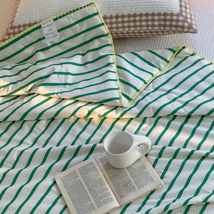 91家纺网 家纺一手货源 找家纺 洋铭区 2024新款贝壳边全棉印花夏被 绿小条