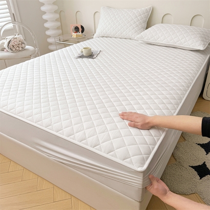 91家纺网 家纺一手货源 找家纺 糯米猪家纺 2024新款全棉水洗棉大豆夹棉床笠 奶油白