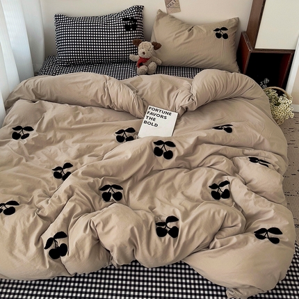 尤米 2024新款可爱樱桃系列水洗棉毛巾绣四件套 樱桃-奶咖格