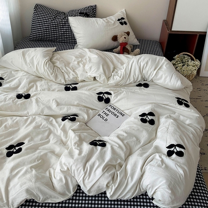 尤米 2024新款可爱樱桃系列水洗棉毛巾绣四件套 樱桃-白格