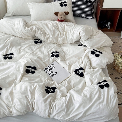 尤米 2024新款可爱樱桃系列水洗棉毛巾绣四件套 樱桃-奶昔白