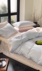 91家纺网 家纺一手货源 找家纺 时光里 2024新款天丝棉四件套 纯净蓝拼奶杏粉