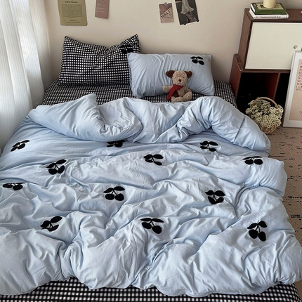 尤米 2024新款可爱樱桃系列水洗棉毛巾绣四件套 樱桃-蓝格