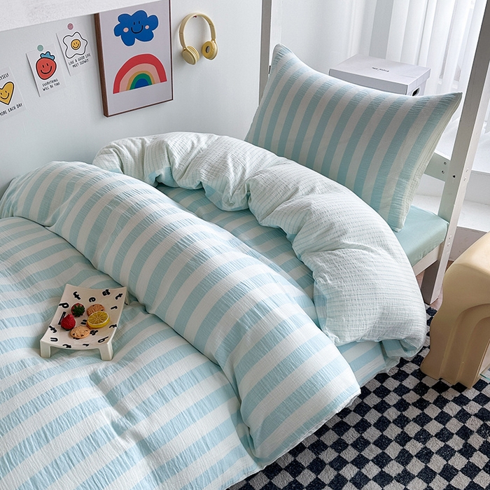 91家纺网 家纺一手货源 找家纺 玛奇朵 2024新款A类母婴级全棉双层皱皱纱学生宿舍三件套床品套件 韩系条纹-蔚蓝