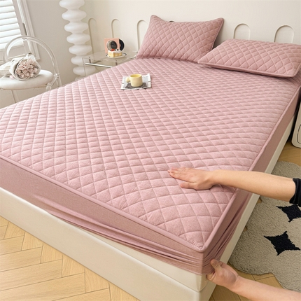 91家纺网 家纺一手货源 找家纺 糯米猪家纺 2024新款全棉水洗棉大豆夹棉床笠 豆沙粉