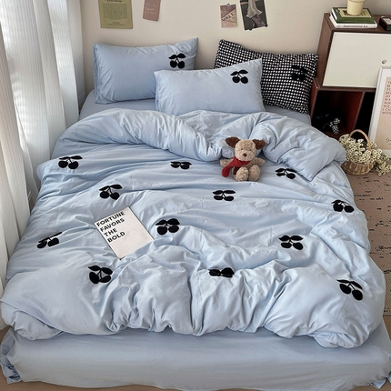 91家纺网 家纺一手货源 找家纺 （总）尤米 2024新款可爱樱桃系列水洗棉毛巾绣四件套