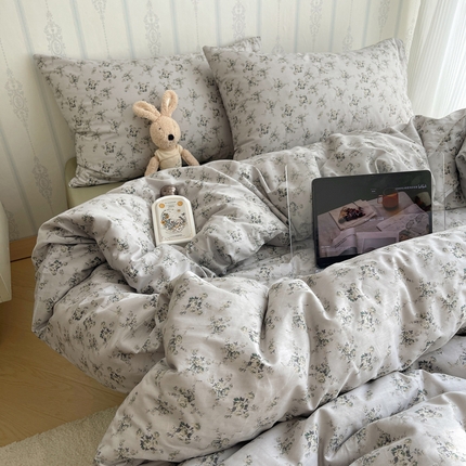 91家纺网 家纺一手货源 找家纺 六巷胡同 2024新款ins复古小碎花四件套 扶疏