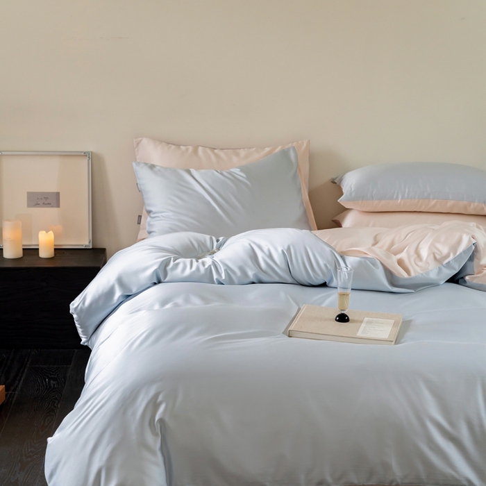 91家纺网 家纺一手货源 找家纺 时光里 2024新款天丝棉四件套 纯净蓝拼奶杏粉