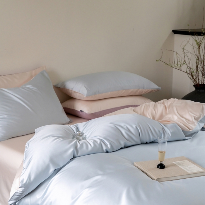 91家纺网 家纺一手货源 找家纺 时光里 2024新款天丝棉四件套 纯净蓝拼奶杏粉