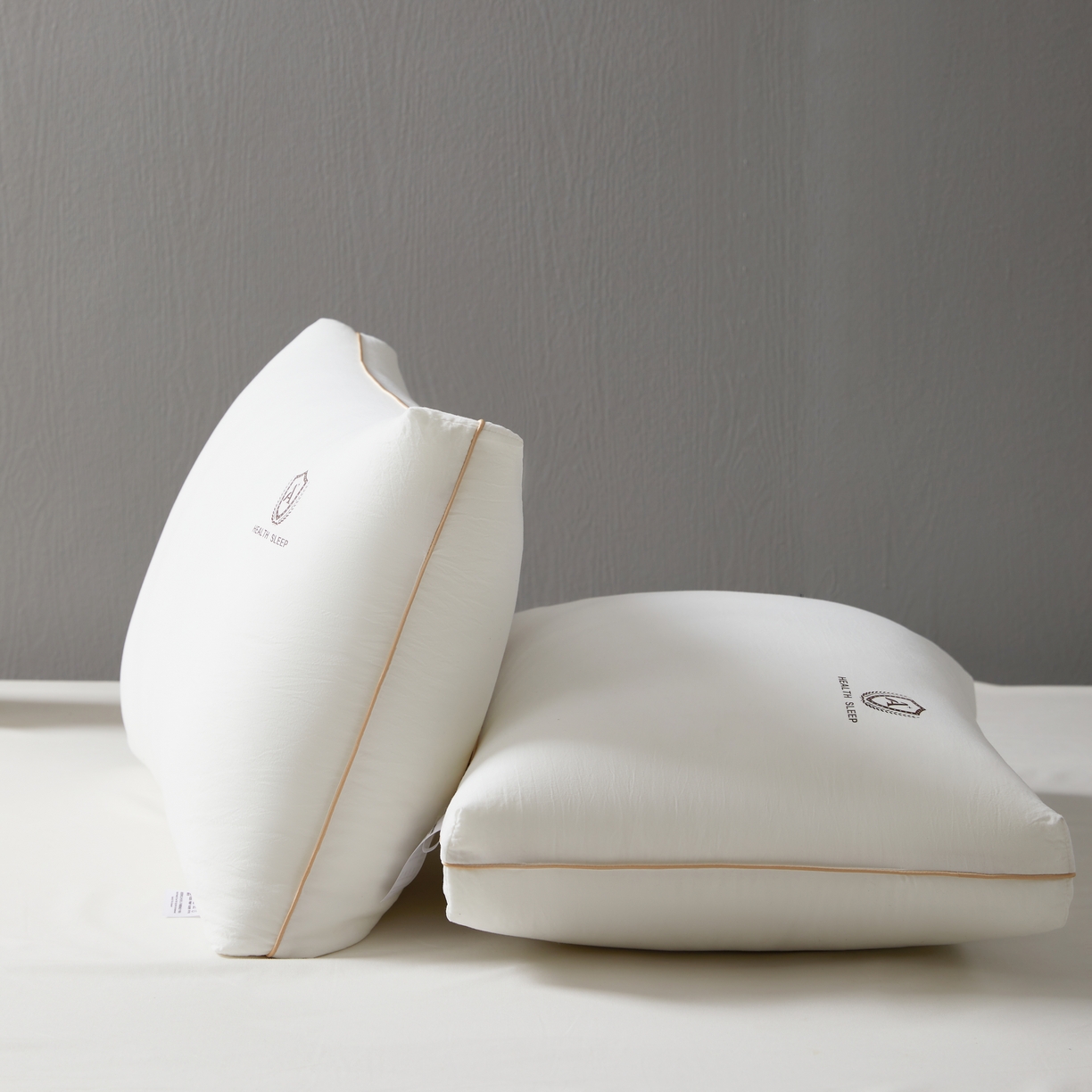 91家纺网 家纺一手货源 找家纺 星芯合家纺 2024新款水洗磨毛舒适弹弹枕 舒适弹弹枕48*74-高