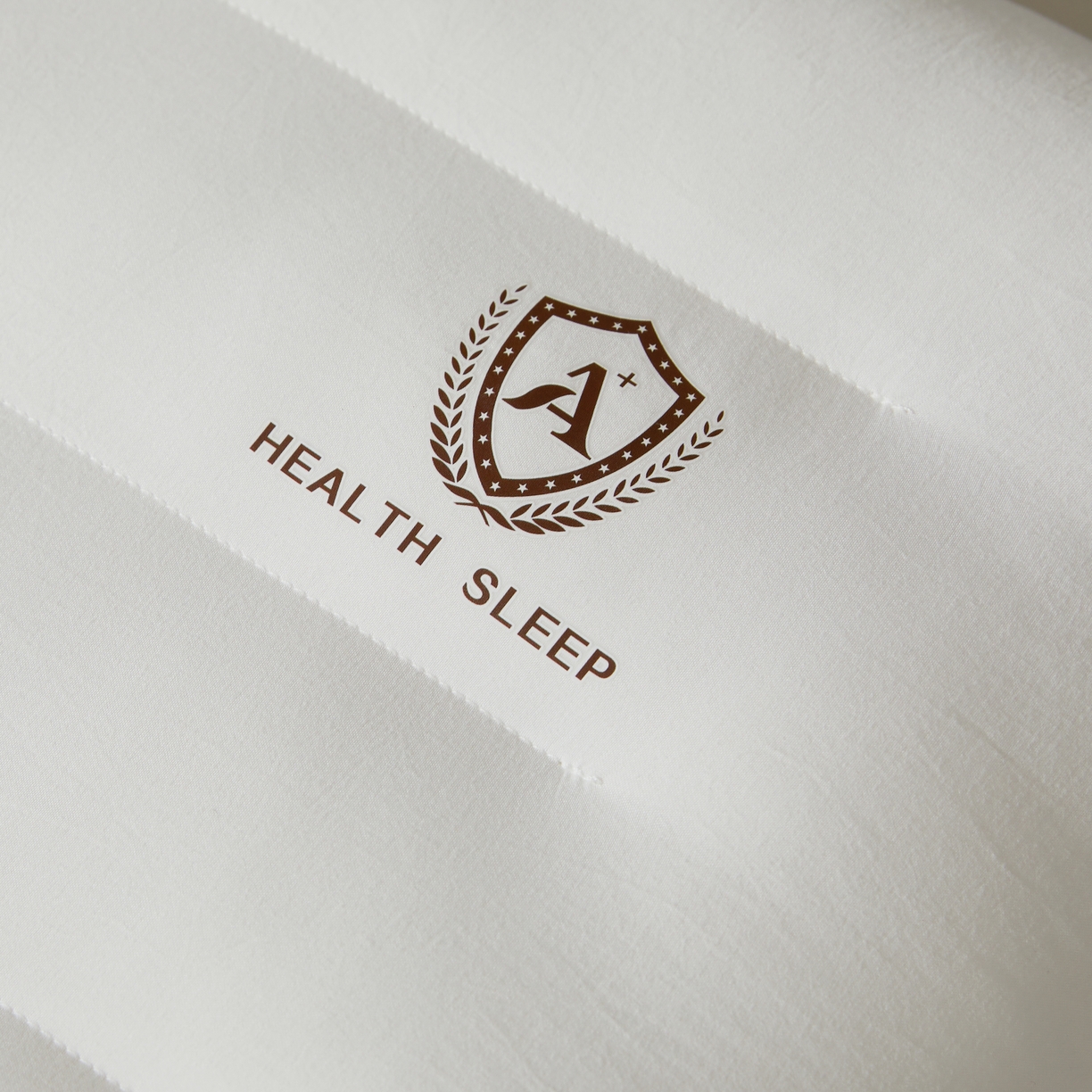 91家纺网 家纺一手货源 找家纺 星芯合家纺 2024新款水洗磨毛云柔护颈枕 云柔护颈枕48*74 -中