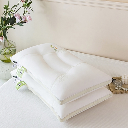 91家纺网 家纺一手货源 找家纺 （总）梦叶草 2024新款母婴级所盼皆达五分区枕护颈枕芯抗菌防螨舒适酒店枕头 48*74cm