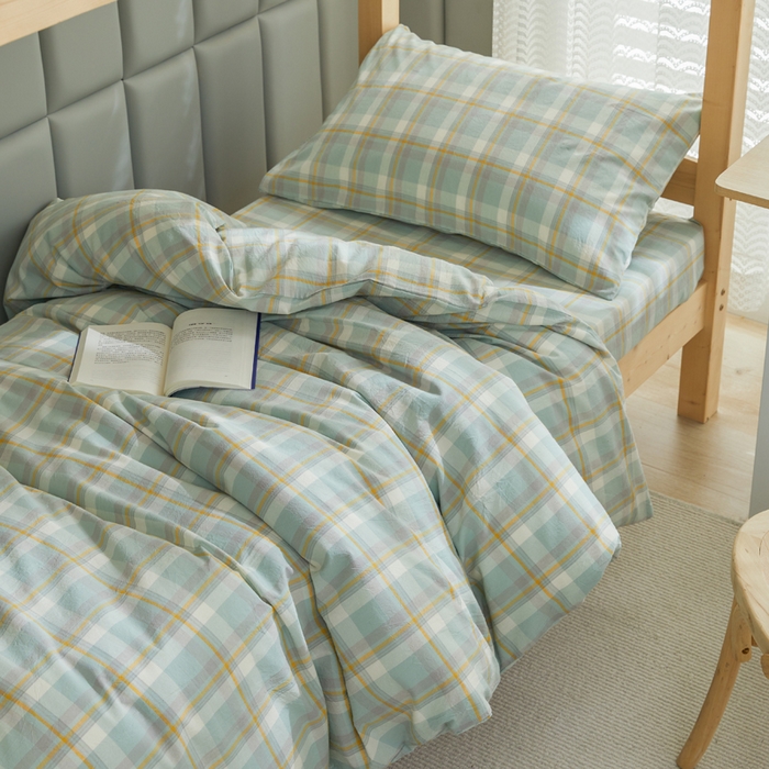 91家纺网 家纺一手货源 找家纺 柠萌家居 2025新品A类全棉色织水洗棉简约条纹格子无印良品风格学生季宿舍上下铺AA版三件套四件套 遇见绿格