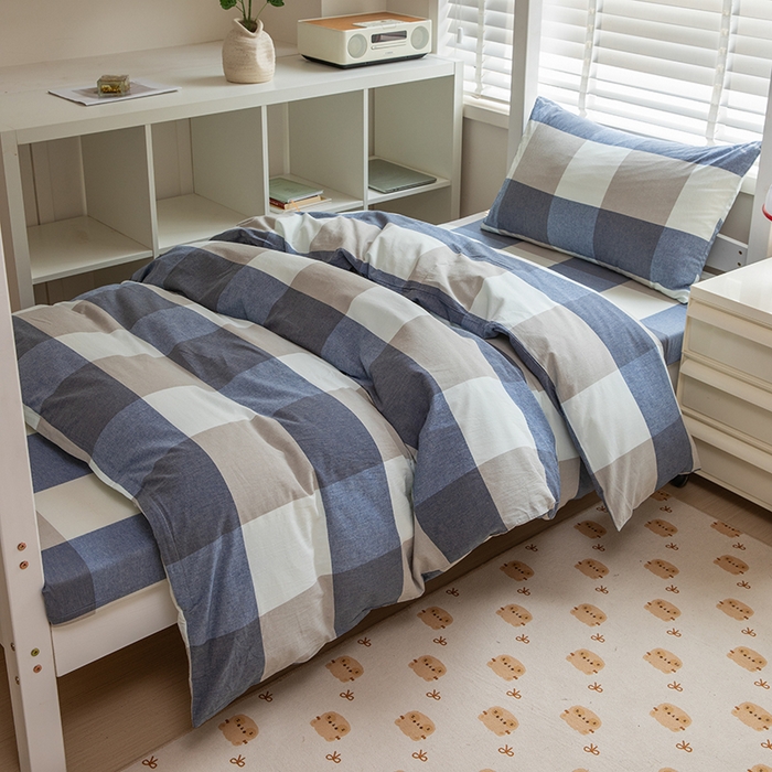 91家纺网 家纺一手货源 找家纺 柠萌家居 2025新品A类全棉色织水洗棉简约条纹格子无印良品风格学生季宿舍上下铺AA版三件套四件套 蓝白大格