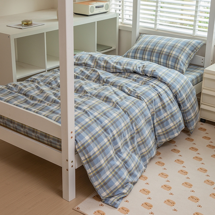 91家纺网 家纺一手货源 找家纺 柠萌家居 2025新品A类全棉色织水洗棉简约条纹格子无印良品风格学生季宿舍上下铺AA版三件套四件套 遇见兰格