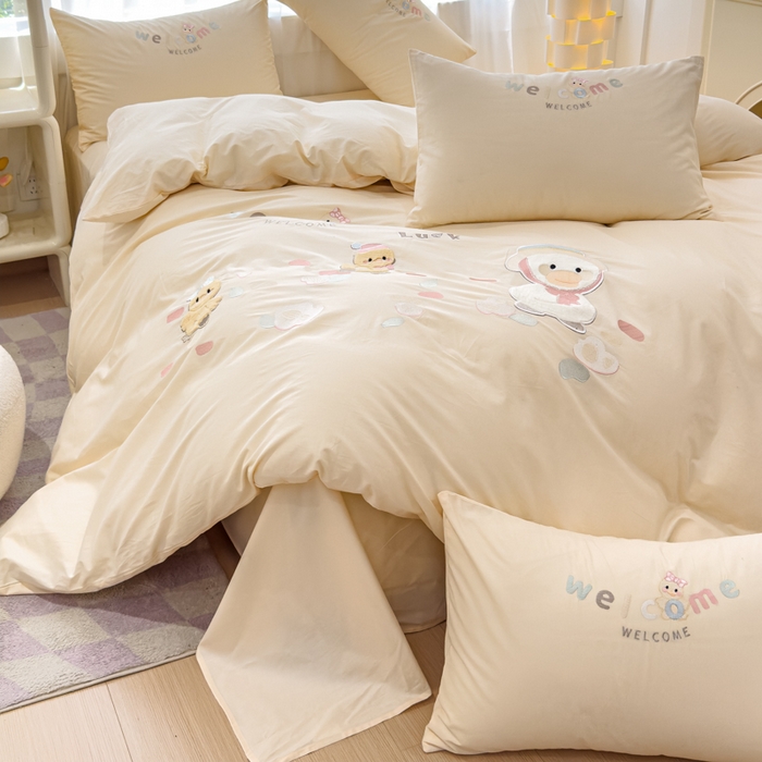 91家纺网 家纺一手货源 找家纺 （总）亲亲公主 2025新款全棉卡通绣花四件套-迷你鸭