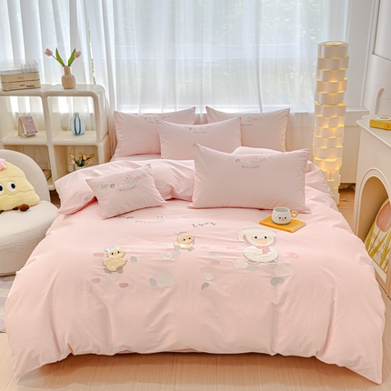 91家纺网 家纺一手货源 找家纺 亲亲公主 2025新款全棉卡通绣花四件套-迷你鸭 迷你鸭-玉色