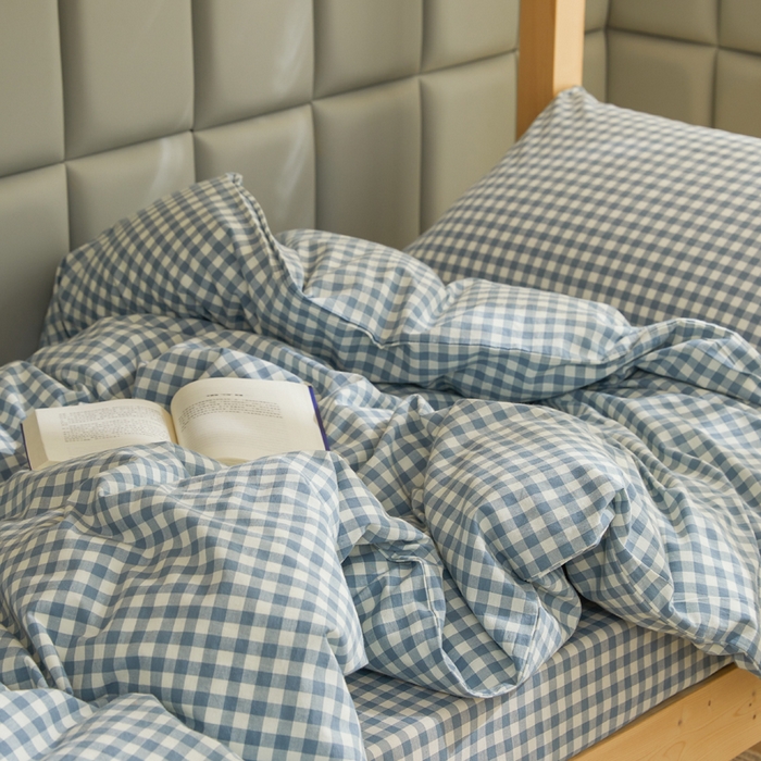 91家纺网 家纺一手货源 找家纺 柠萌家居 2025新品A类全棉色织水洗棉简约条纹格子无印良品风格学生季宿舍上下铺AA版三件套四件套 小兰格