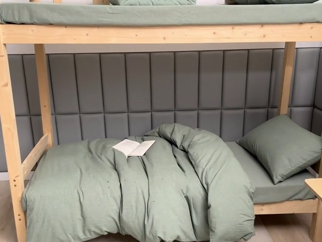 91家纺网 家纺一手货源 找家纺 柠萌家居 2025新品A类全棉色织水洗棉简约条纹格子无印良品风格学生季宿舍上下铺AA版三件套四件套 一抹绿