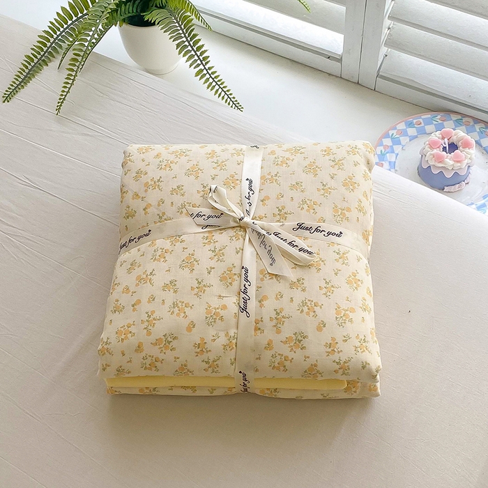 91家纺网 家纺一手货源 找家纺 爵仕家纺 2025小清新风格双层纱纯棉四件套 阳光小菊