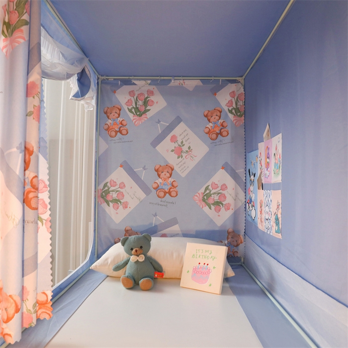 91家纺网 家纺一手货源 找家纺 迪凡保罗蚊帐 2025新款2412小清新印花遮光学生蚊帐带口袋帘 海报小熊