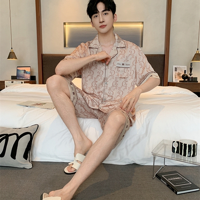 91家纺网 家纺一手货源 找家纺 （总）洛兰沙 2024新款夏季高级感轻奢香槟色男士睡衣V字领长裤长袖轻薄家居服可外穿