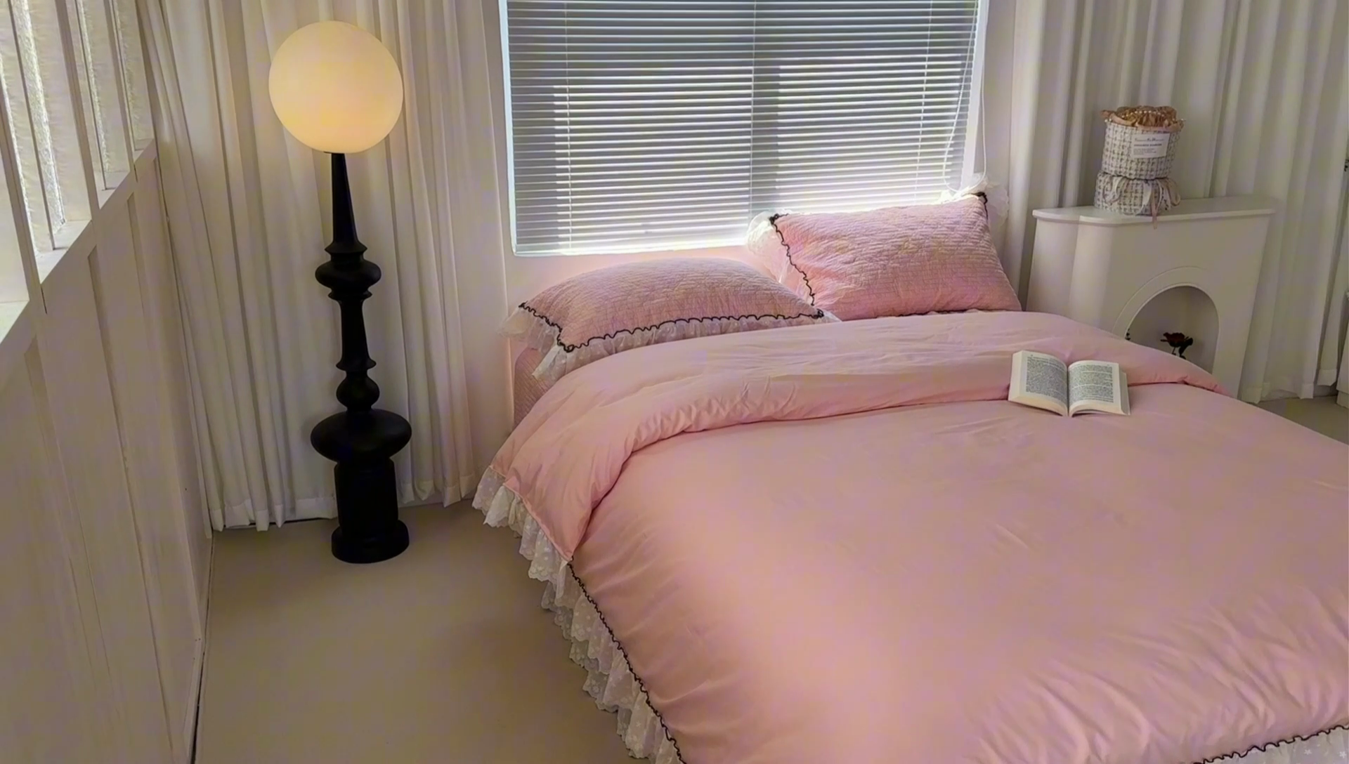 91家纺网 家纺一手货源 找家纺 佰织鑫（会员-5元） 2024新品简约纯色全棉蝶恋花砂洗棉花床盖四件套 蝶恋花·公主粉