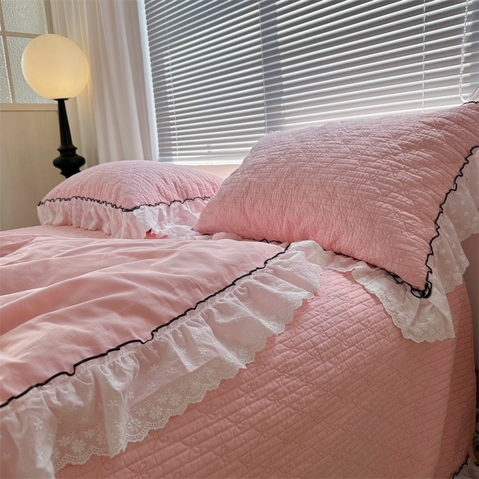 91家纺网 家纺一手货源 找家纺 佰织鑫（会员-5元） 2024新品简约纯色全棉蝶恋花砂洗棉花床盖四件套 蝶恋花·公主粉