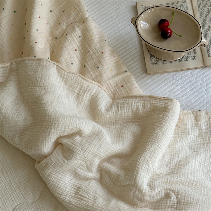 91家纺网 家纺一手货源 找家纺 洋铭区 2024新花型皱皱纱毛巾绣夏被 彩虹波点