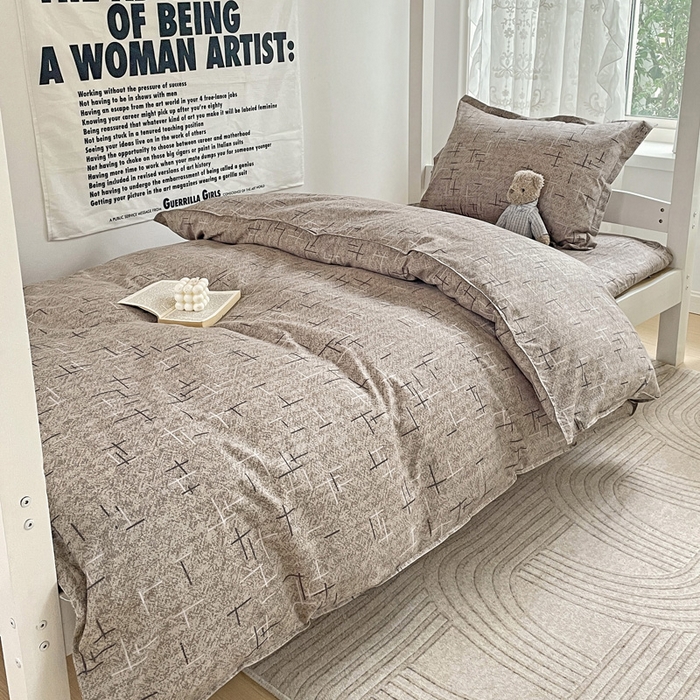 91家纺网 家纺一手货源 找家纺 简冠 开学季2025植物羊绒学生宿舍上下铺学生三件套学生床垫被子被芯大礼包 独白